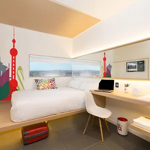Yaas Almadies Hotel